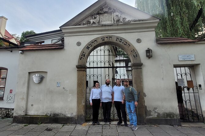 Krakow Jewish District Private Tour. Kazimierz and Jewish Ghetto - The guide experience: live pacing, clear answers, and no pressure