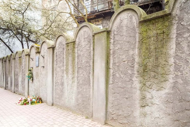 Krakow: Jewish Ghetto Guided Tour - Entering Podgórze: where the Krakow ghetto story starts