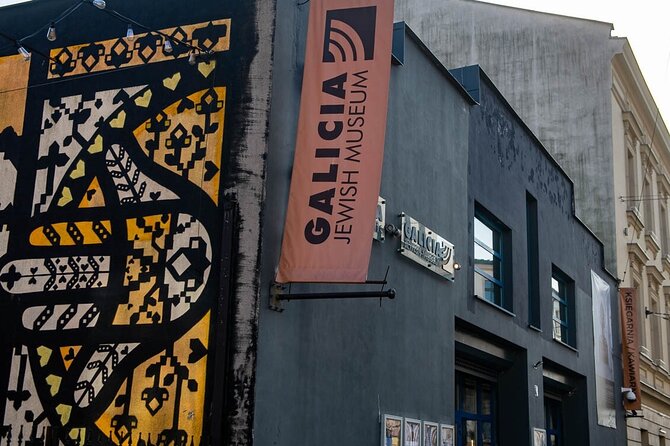 Krakow: Jewish Museum Galicja - Skip the line Ticket - Holocaust remembrance through visual storytelling