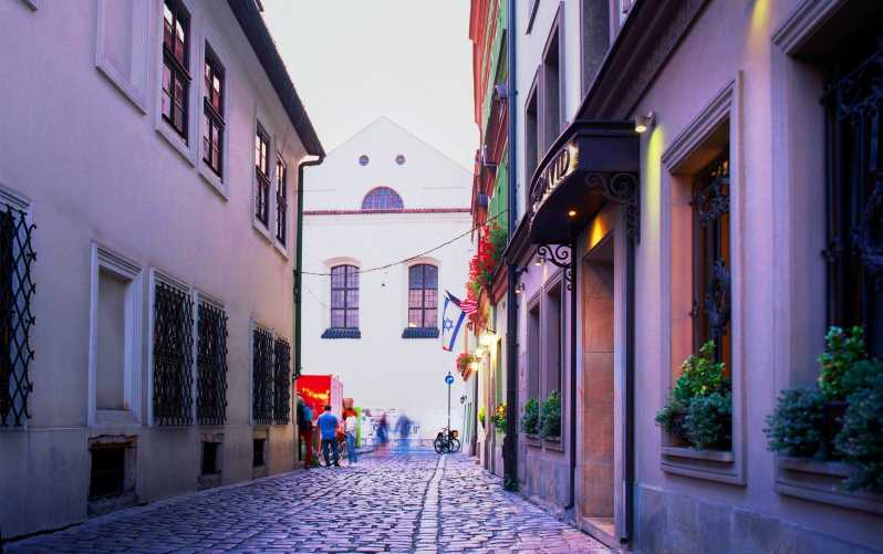 Krakow: Jewish Quarter and Former Ghetto Tour by Golf Cart - Why a 1-hour Krakow Jewish ghetto tour on a golf cart works