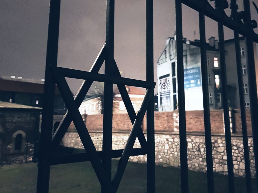 Krakow: Jewish Quarter and Former Ghetto Tour by Golf Cart - Schindler’s Factory finish: take control after the story
