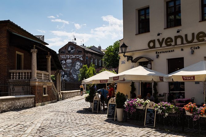 Krakow: Jewish Quarter Guided Walking Tour - Szeroka Street and the texture of daily life in Kazimierz