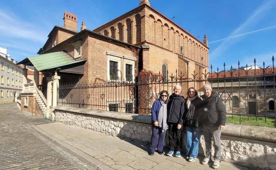 Krakow Jewish Quarter Tour, Kazimierz and Ghetto - Should you book this Krakow Jewish Quarter and Ghetto tour?