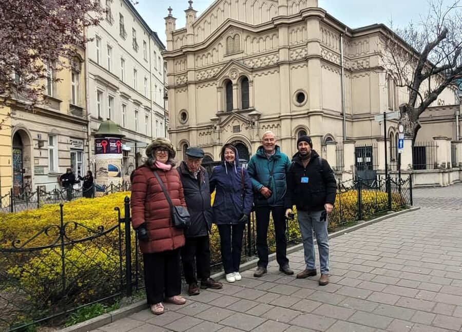 Krakow Jewish Quarter Tour, Kazimierz and Ghetto - From Schindler’s List locations to everyday Jewish life in plac Nowy and courtyards