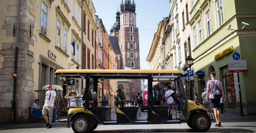 Krakow: Jewish Traces Private Electric Car Tour - How the 1-hour private electric car tour works