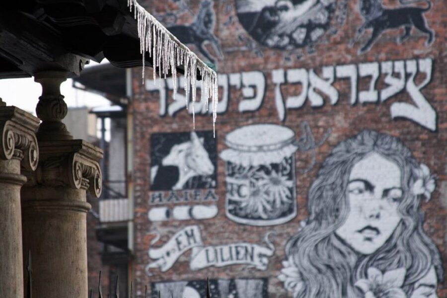 Krakow: Kazimierz Jewish Quarter Walking Tour - Key Highlights You Should Actually Care About