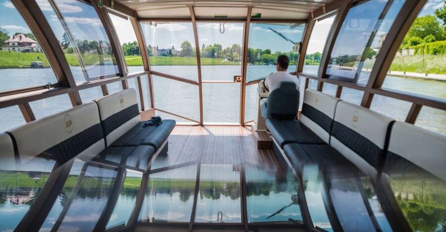 Krakow: Lazy Catamaran River Cruise and Salt Mine Group Tour - Ride in the Right Direction: Krakow to Wieliczka by Bus