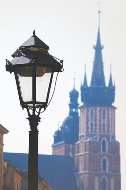 Krakow : Must-See Walking Tour With A Guide - Main Market Square: Where You Learn Krakow’s Layout