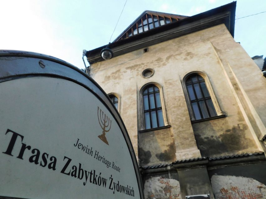 Krakow Old Town and Jewish Quarter in one guided walk - Jagiellonian University and the Pope’s Window pause