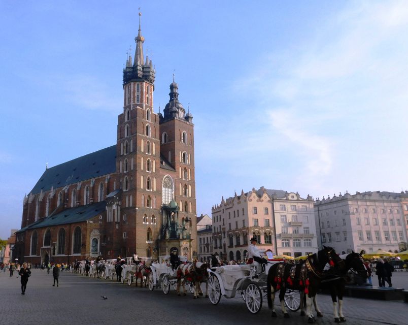 Krakow Old Town and Jewish Quarter in one guided walk - Kazimierz: the Jewish Quarter story, synagogues, and Schindler’s List context