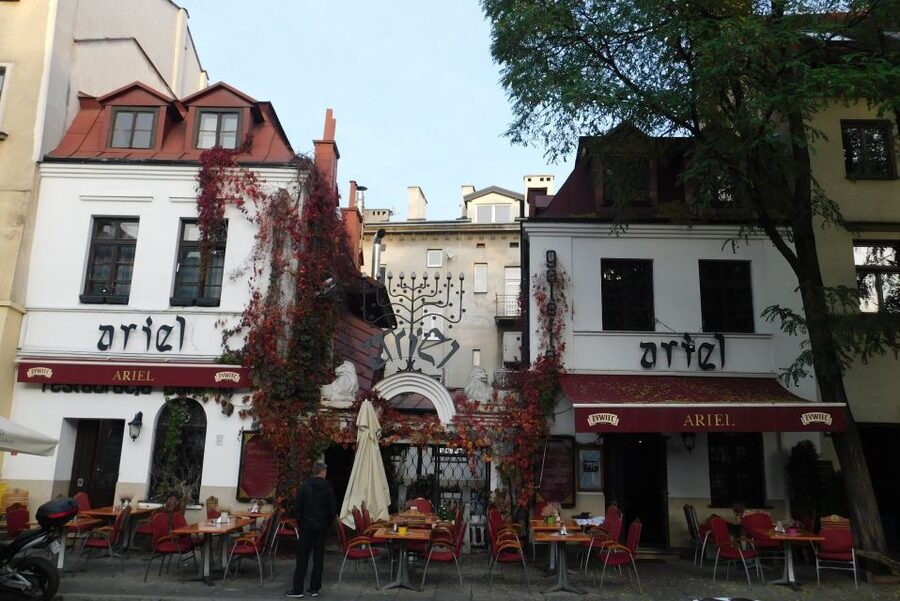 Krakow Old Town and Jewish Quarter in one guided walk - Jan Matejko Square to the Barbican and Florianska Gate photos