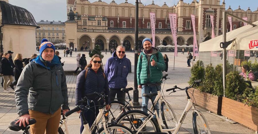 Krakow: Old Town and Kazimierz Guided Bike Tour - Ghetto Heroes Square and what you see when the story gets direct
