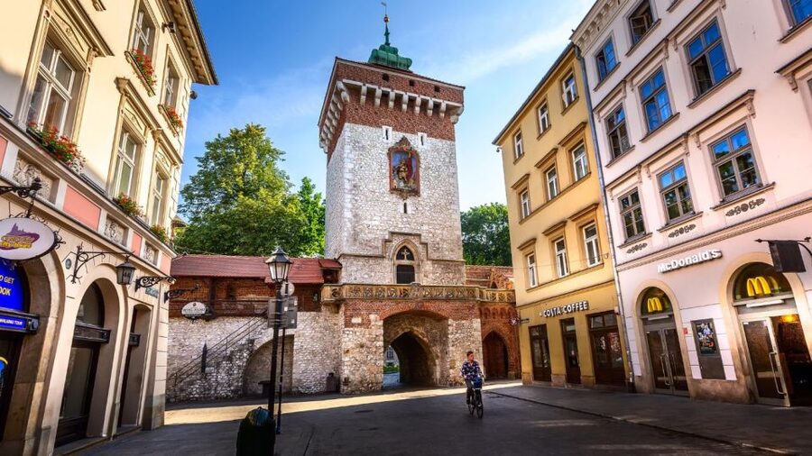Krakow: Old Town Audioguided walking Tour - Why this audio walk works in Krakow’s Old Town