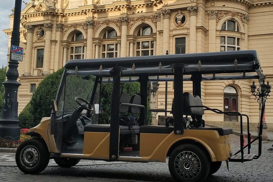 Krakow: Old Town City Tour in a Golf Cart - Main Market Square, Cloth Hall, and St. Mary’s Basilica