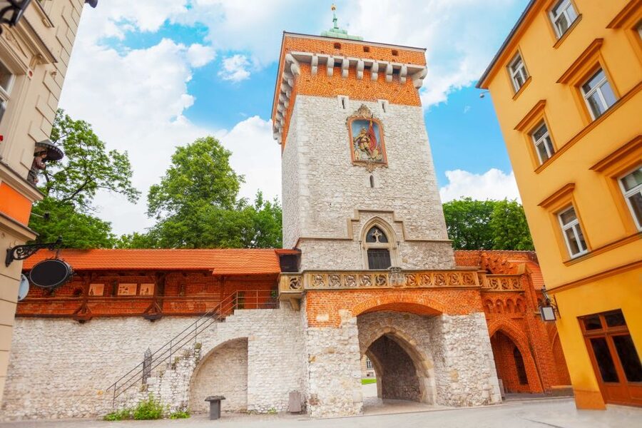 Krakow: Old Town Guided Walking Tour - Wawel Hill views, Dragon’s Den, and the royal living spaces