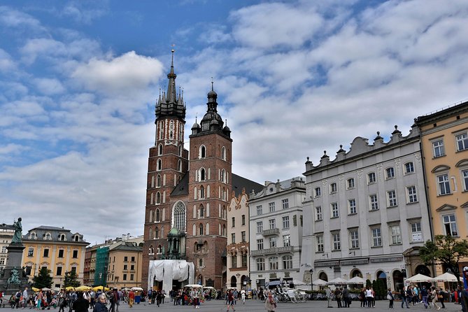 Krakow: Old Town Guided Walking Tour - Meeting at KrakowTIP on Grodzka 18