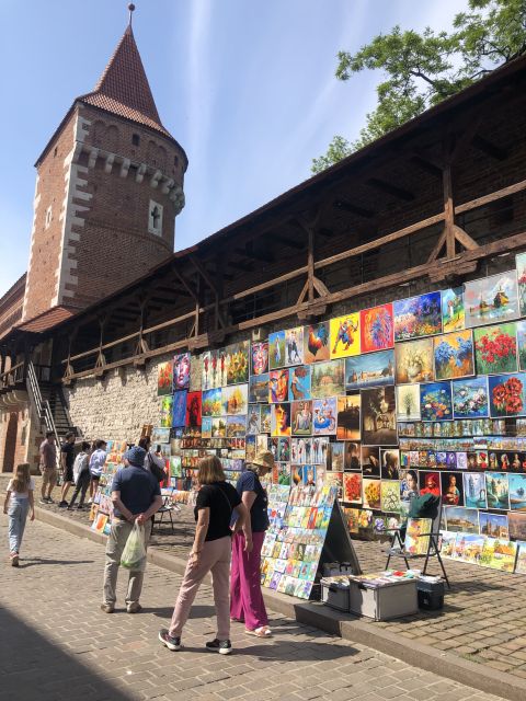 Krakow: Old Town & Jewish Quarter Food Tour with 10 Tastings - Honey Vodka in One of Krakow’s Old Bars