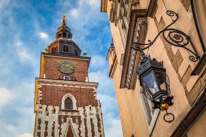 Krakow Old Town Mysteries: Exploration Game and Tour - Stop-by-Stop: From the Kraków Barbican to the Wawel Dragon