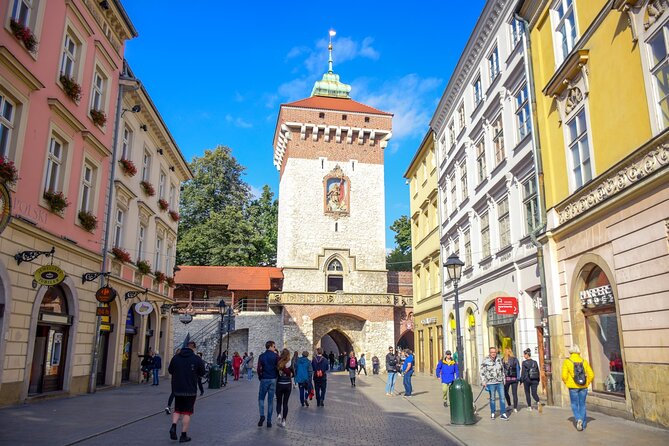 Krakow Old Town Mysteries: Exploration Game and Tour - Logistics That Actually Affect Your Enjoyment