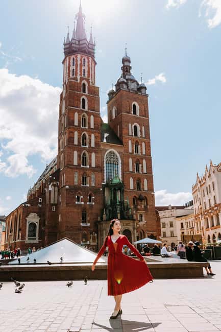 Krakow: Old Town Photoshoot with a Local Photographer - Key takeaways before you book