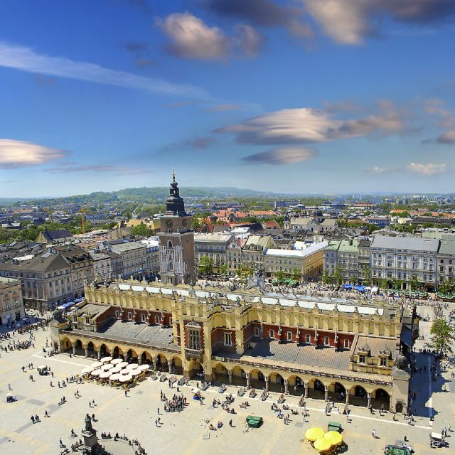 Krakow: Old Town Private Guided Walking Tour - Price and value: what $16 for 4 hours really means