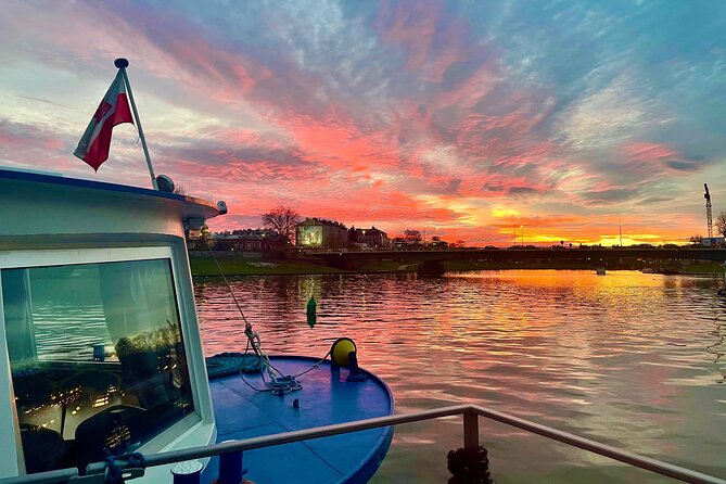 Krakow: One Hour Evening or Night Boat Trip - Kapitan Victor dock: starting at the riverfront and settling in