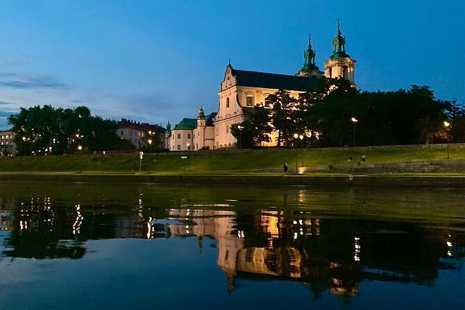 Krakow: One Hour Evening or Night Boat Trip - The riverside sanctuary and the Norbertine Sisters convent, quiet architecture in motion