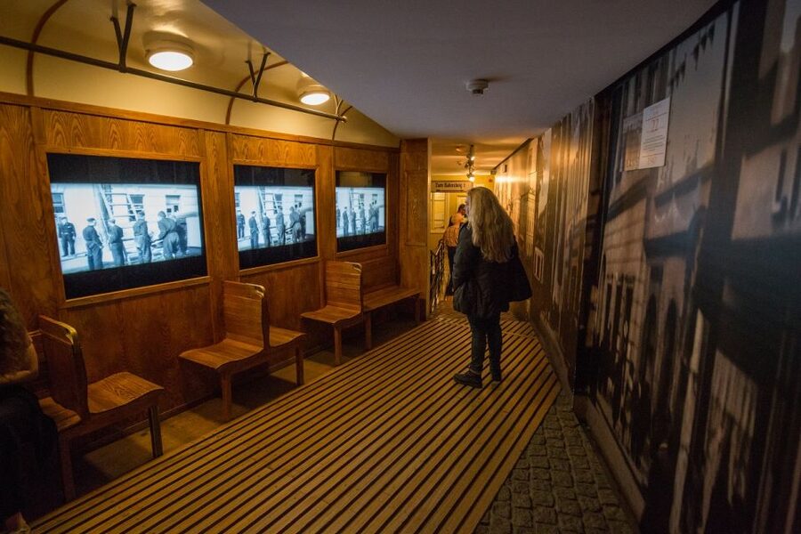 Krakow: Oskar Schindler's Enamel Factory Museum Guided Tour - Why Schindler’s Enamel Factory feels different from a usual museum
