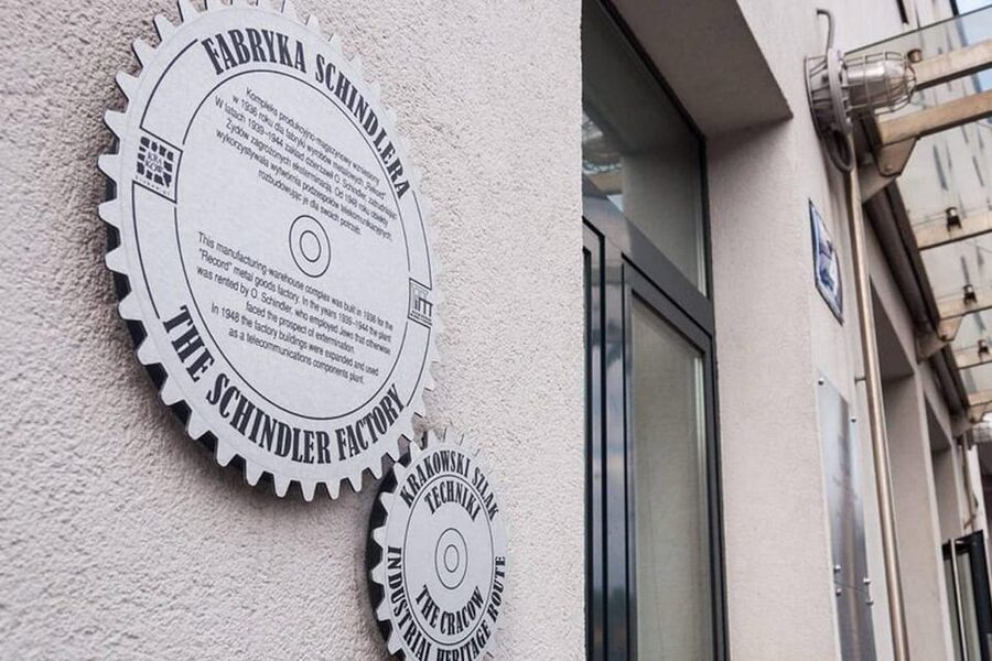 Krakow: Oskar Schindler's Factory Guided Tour&Pickup Options - Key things to know before you go