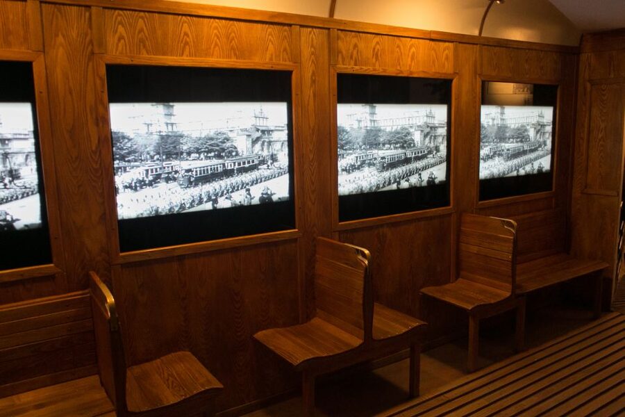 Kraków: Oskar Schindler's Factory Tour and Admission Ticket - Getting there, meeting point, and the strict no-late-arrivals rule