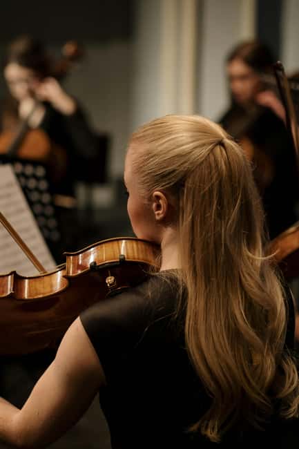 Krakow: Piano Trio Chopin & Friends Concert VIP with Wine - Should you book the VIP Chopin & Friends concert with wine?
