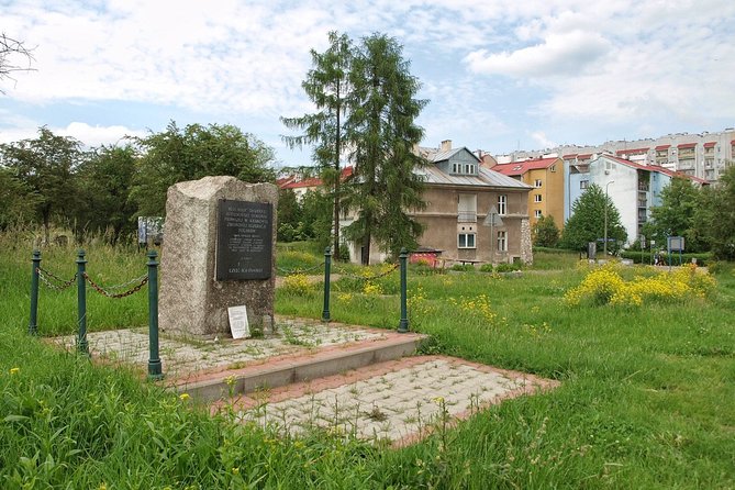 Krakow: Plaszow Concentration Camp Guided Walking Tour - Płaszów Concentration Camp: what this place was, and what survives today