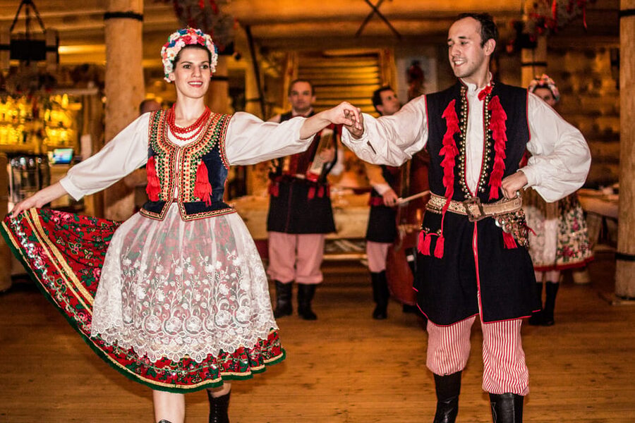 Krakow: Polish Folk Night with Dinner and Unlimited Drinks - Who should book this folk night (and who should skip)