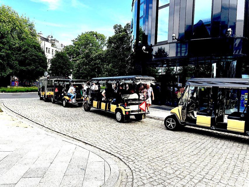Krakow: Private Panoramic Tour by Golf Cart with Audio Guide - The ghetto area in Podgórze: meaning with structure