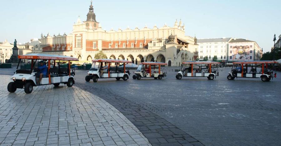 Krakow: Private Sightseeing by Electric Car - Key Reasons This Electric Car Tour Works in Krakow