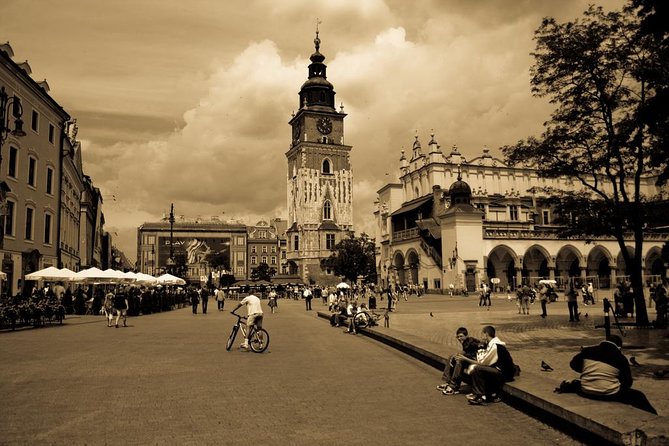 Krakow Private Walking Tour - Door-to-Door Pickup and the Start Time Advantage