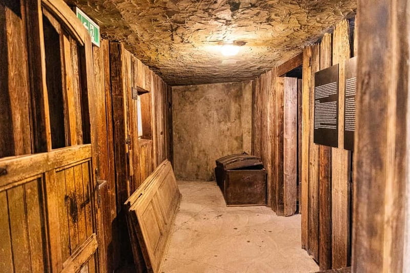 Krakow: Schindler's Factory Ticket and Guided Tour Option - How English guides affect what you get (and what to do if you can’t hear well)