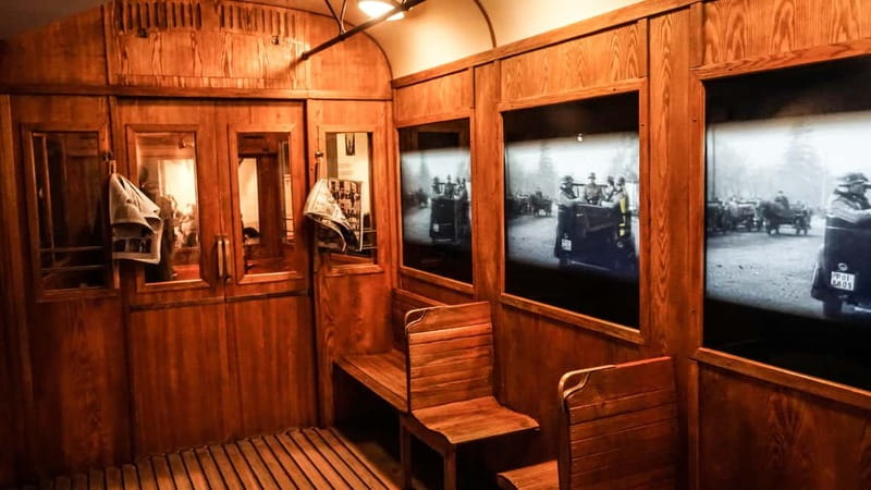 Krakow: Schindler's Factory Tour and Entrance Ticket - Should you book Schindler’s Factory with a guide?
