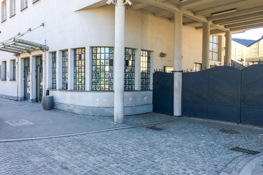 Krakow: Schindler's Factory Tour with Entrance Ticket - Key things you’ll notice right away