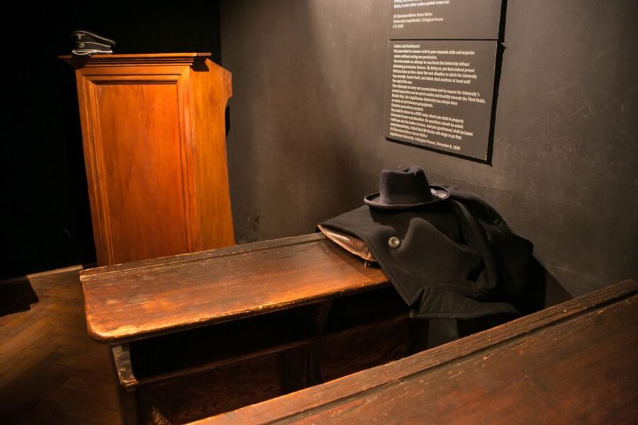 Krakow: Schindler's Factory Tour with Entrance Ticket - What makes the guide the real difference