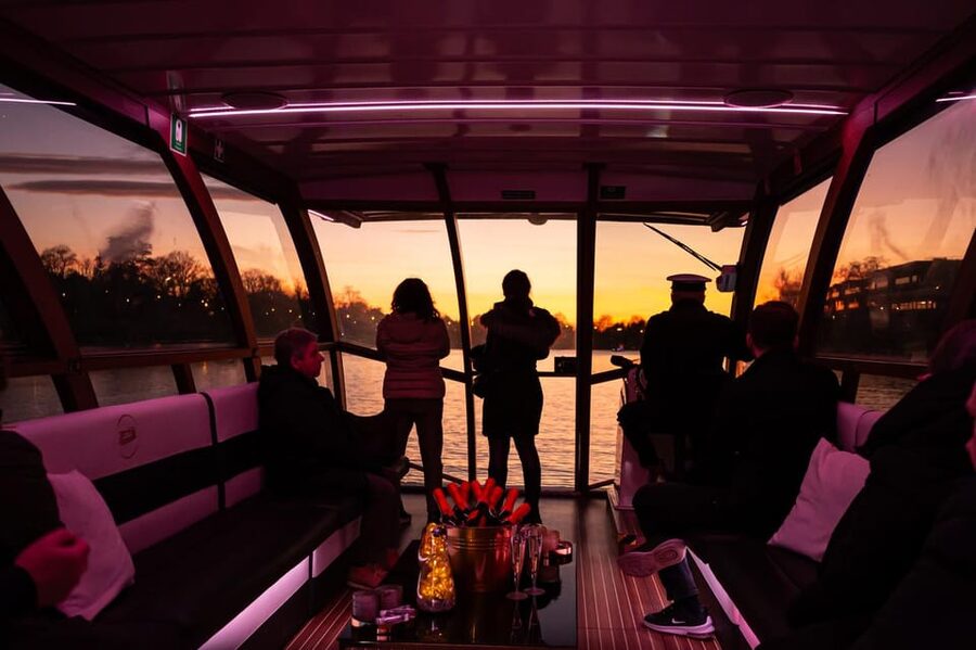 Krakow: Sightseeing Cruise on Vistula River with Audio Guide - Who should book this cruise, and who might skip it