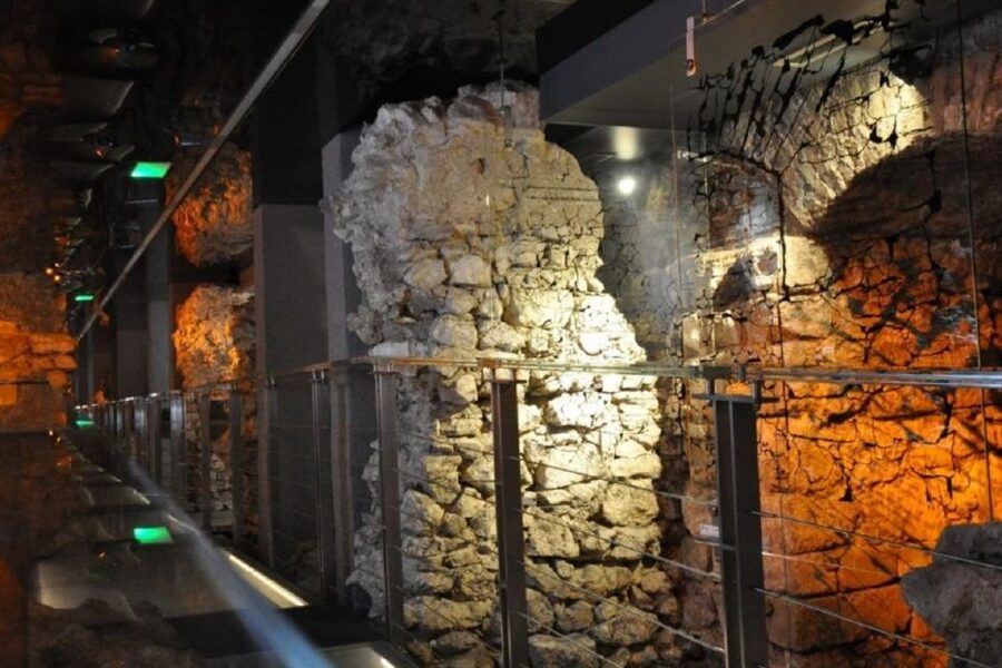 Krakow: Skip the Line Underground Museum Private Guided Tour - Quick reasons this tour works well