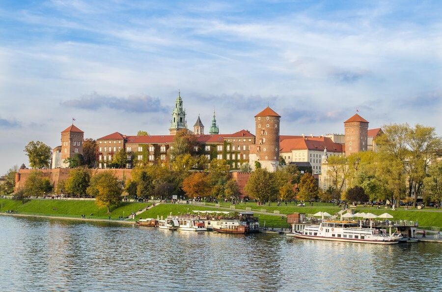 Krakow: Skip the Line Wawel Castle & Cathedral Private Tour - Key highlights worth planning around