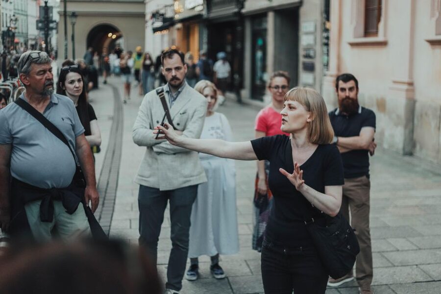 Krakow: Spooky Tales Guided Walking Tour - Starting at Hotel Polski pod Białym Orłem, Where the Story Begins After Dark