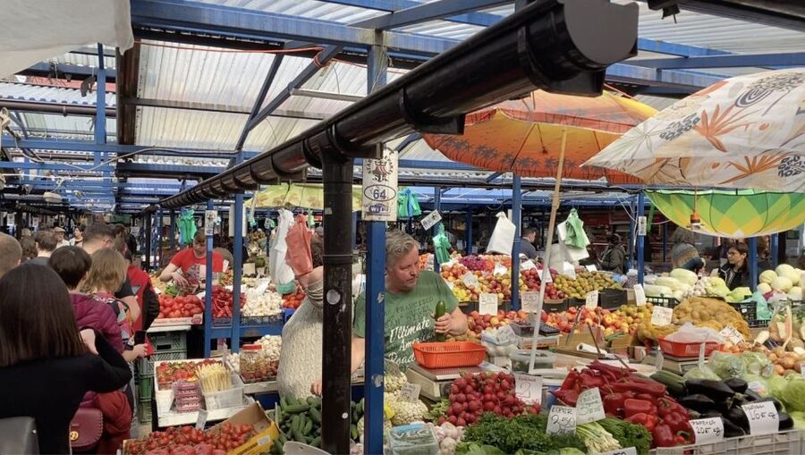 Kraków: Street Food and Historical Adventure - Zapiekanka: Polish Open-Faced Street Food in One Handy Bite