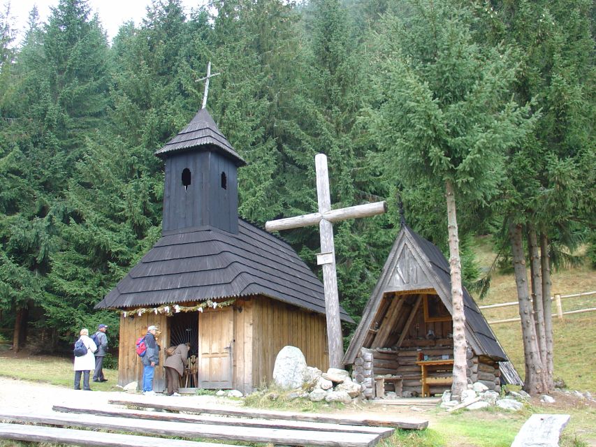 Krakow: Tatra Mountains and Zakopane Full-Day Private Tour - Villa Atma and Pęksowy Brzyzek: timber architecture and wooden grave markers