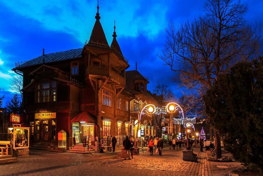 Krakow: Tatra Zakopane Private Car Tour - Fully Customisable - Tatra Mountains fun, with snowmobile time built in