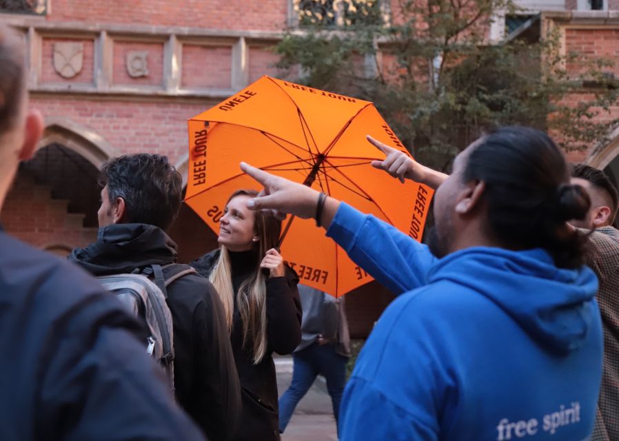Krakow: The Old Town Walking Tour - Panoramic views and the practical art of seeing a city from above