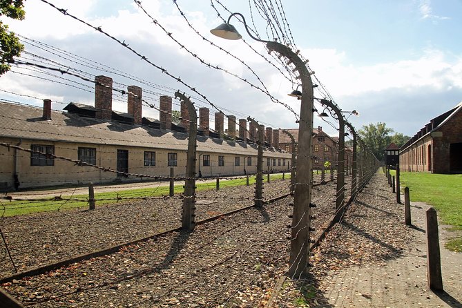 Krakow to Auschwitz Birkenau Guided Tour with Ticket and Transfer - Pickup from Krakow: meeting point, restricted streets, and how to avoid surprises