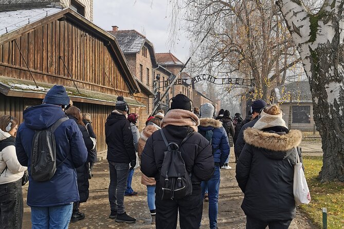 Krakow to Auschwitz Birkenau Guided Tour with Transfer and Ticket - From Krakow to Oswiecim, with pickup that actually helps